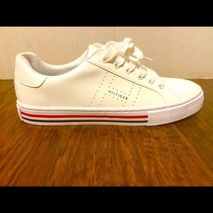Tommy Hilfiger Sneakers Size 7 White
